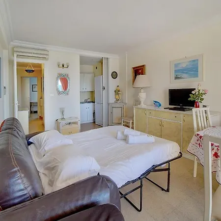 Apartment Immogroom- Sea View - Center- Ac- Front Of The Beaches