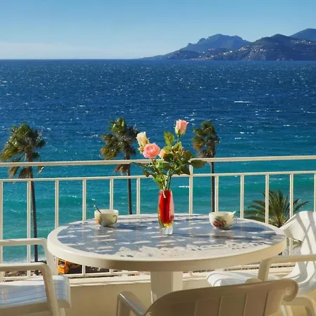 Appartamento Immogroom- Sea View - Center- Ac- Front Of The Beaches